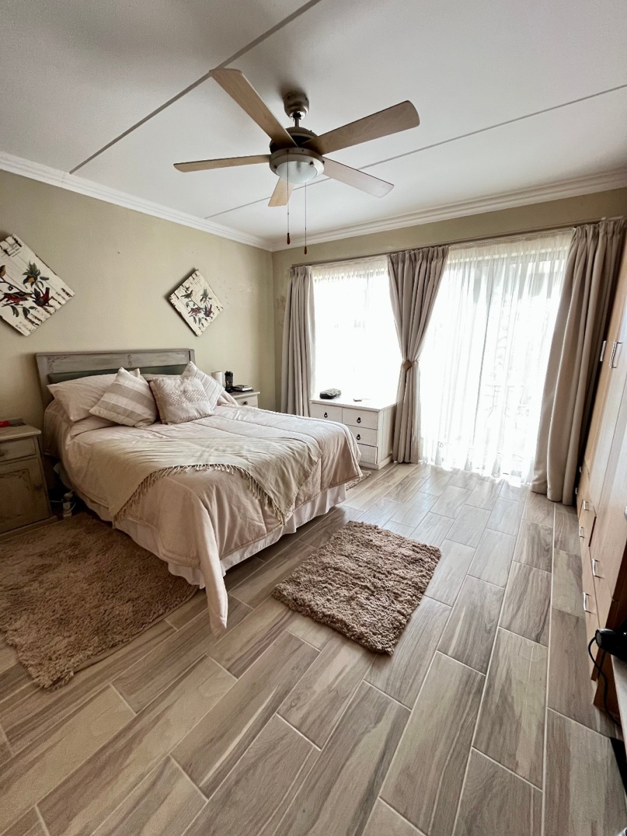 6 Bedroom Property for Sale in Tergniet Western Cape